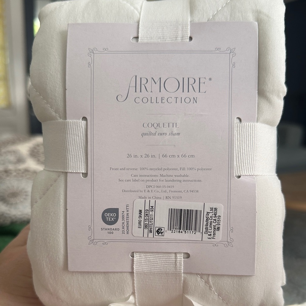 White Quilted Euro Sham/ Armoire Collection 26x26